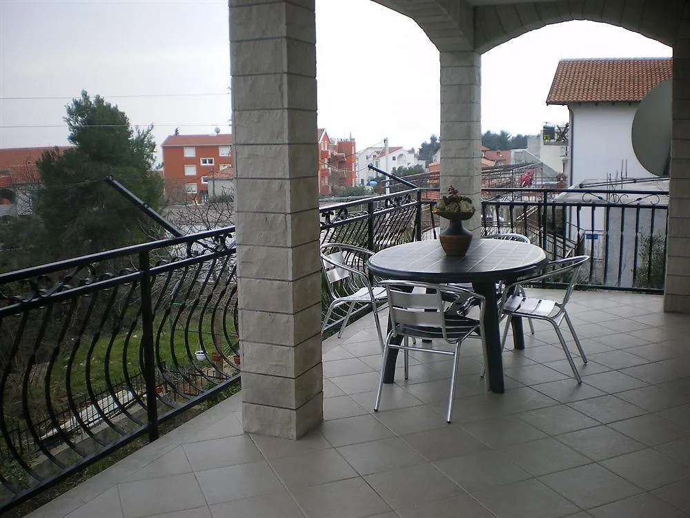 Apartmani Slavica Split 0*,  Hırvatistan